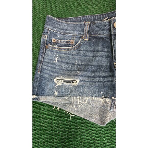 American Eagle Women's Destroyed, Distressed Denim Jean Shorts. Size 6. - Picture 2 of 10